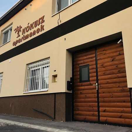 Kokusz Apartmanok إغير المظهر الخارجي الصورة