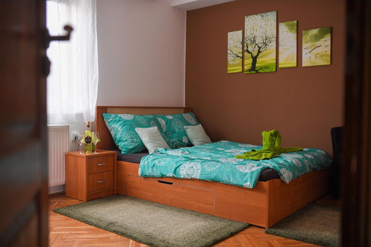 Kokusz Apartmanok إغير الغرفة الصورة